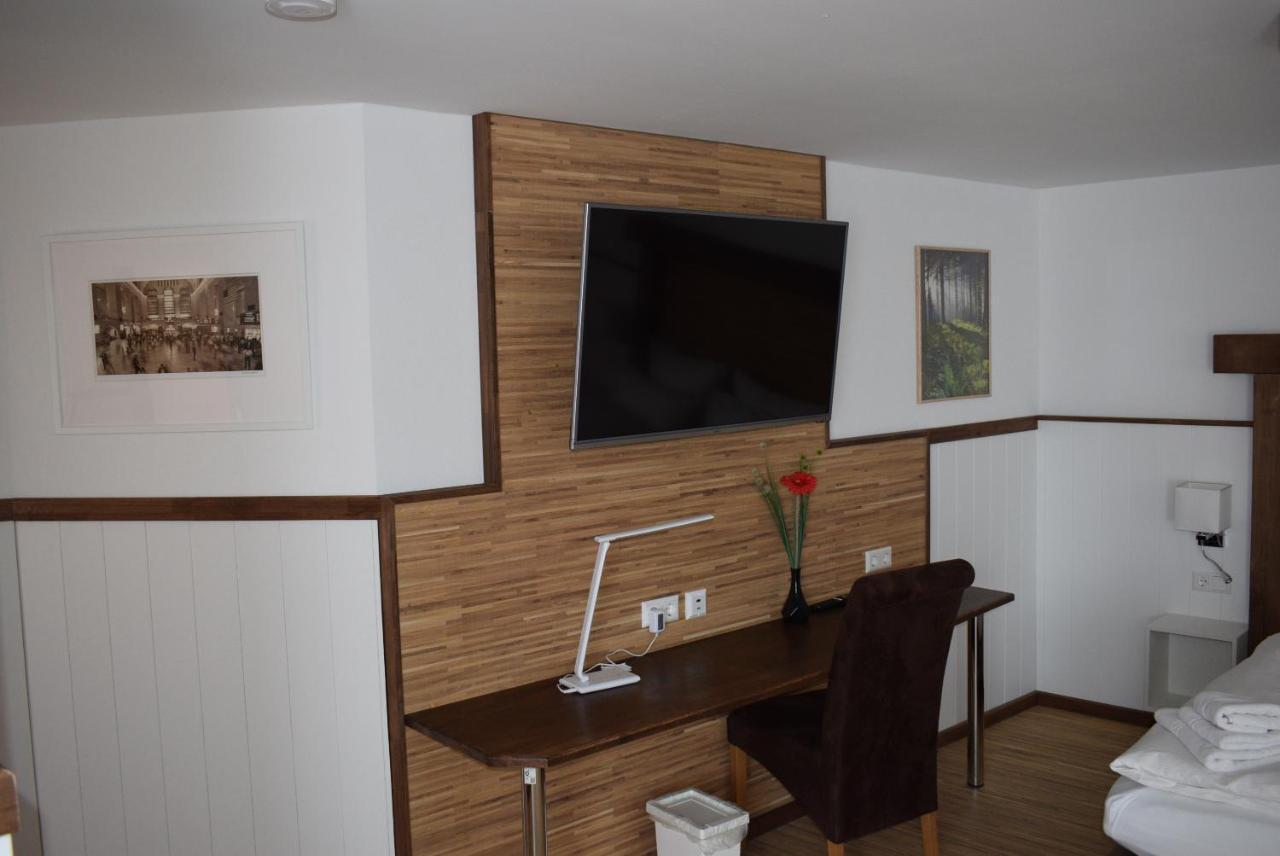 Apartments Mit Klimaanlage Am Neckarufer, Schoene Aussicht 바트프리에드리히셸 외부 사진